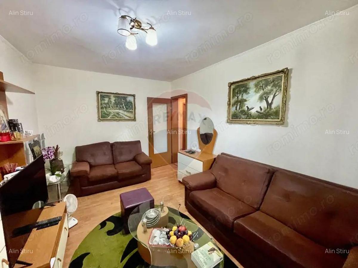 Apartament cu 3 camere de vanzare in zona Sud - 3