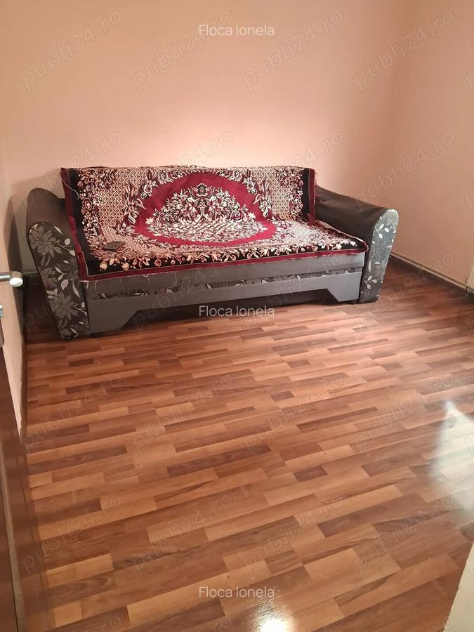 Vand apartament 3 camere decomandat,parter - 9