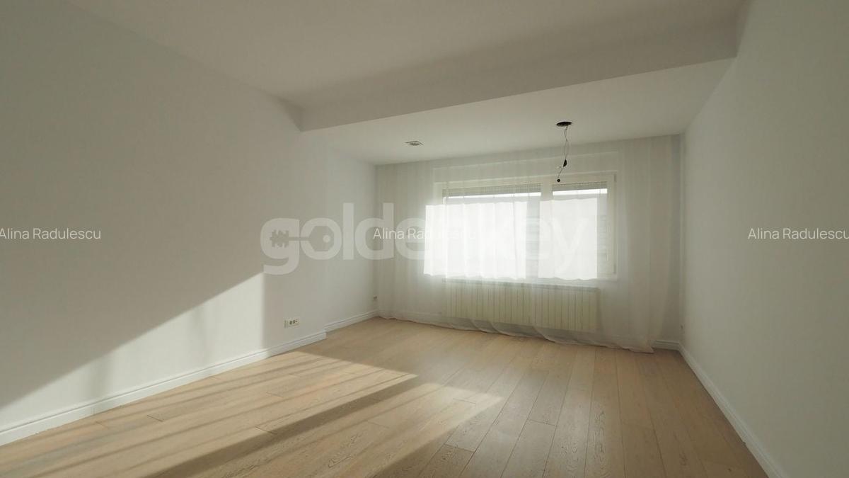 Apartament cu 6 camere decomandat în Herăstrău - 12