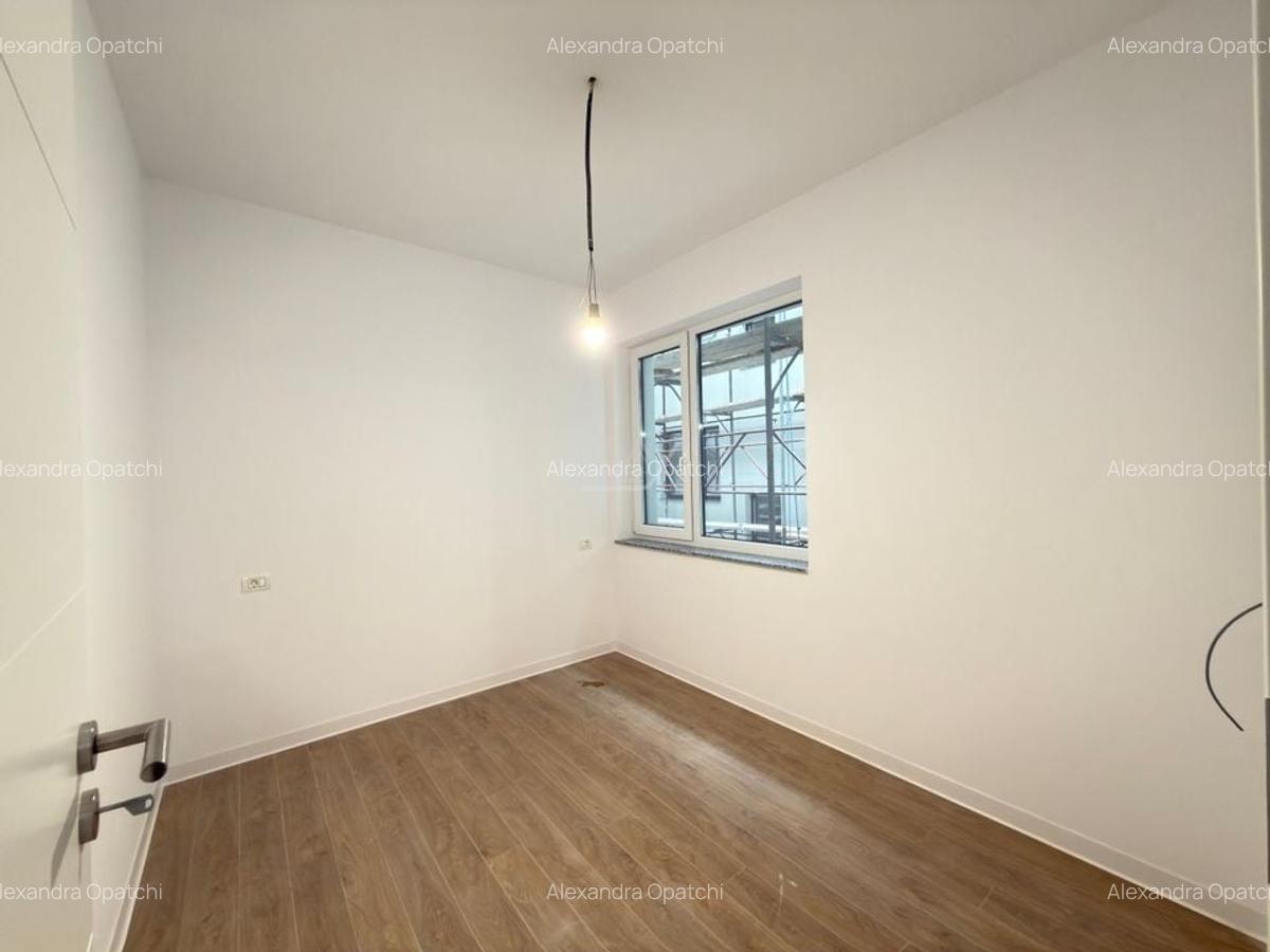 3 camere. Decomandat. Loc de parcare. - 9