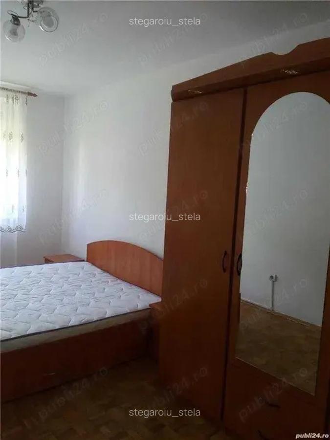 Inchiriez apartament cu 3 camere - 4