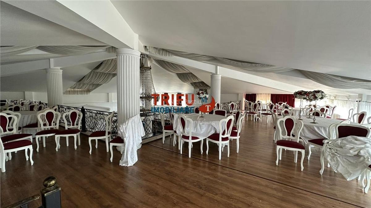 Sala de evenimente de vanzare cu teren de 4263mp - 4