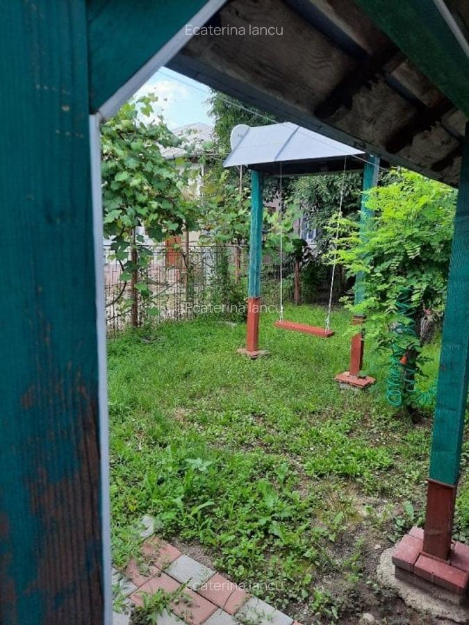 Casă cu 4 camere în Cocorăștii Colț - 4