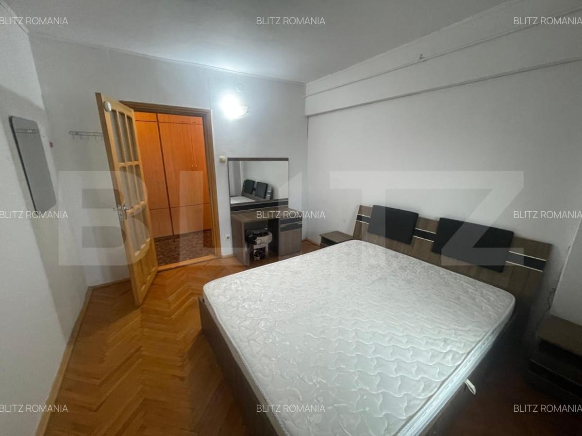 Apartament de vanzare, cu 3 camere, decomandat, 84 mp, zona pasaj Nicolina - 5
