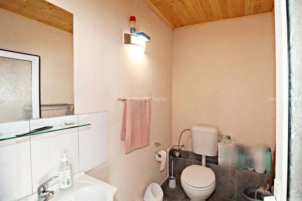 Casa cocheta, renovata! Se accepta schimb cu apartament! - 16