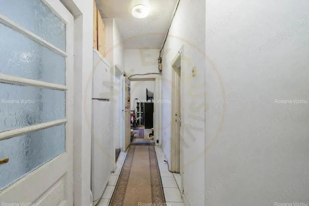 Casa cu poten?ial + spa?iu comercial/ locuin?a sau investi?ie Eroii Revolutiei - 11