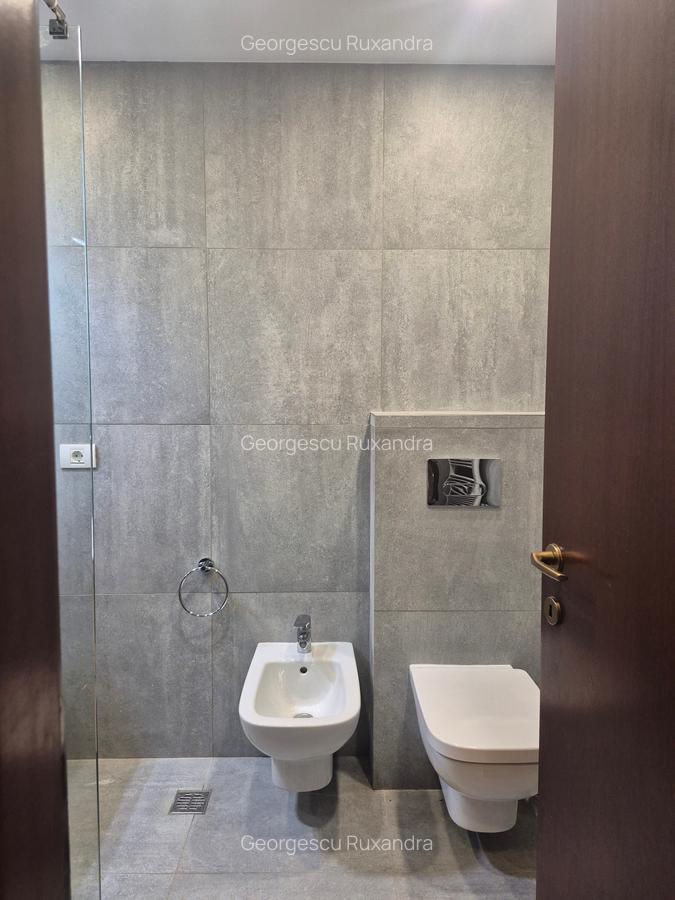 3 camere  decomandat, renovat 2025, loc parcare subteran inclus,parter inalt - 16