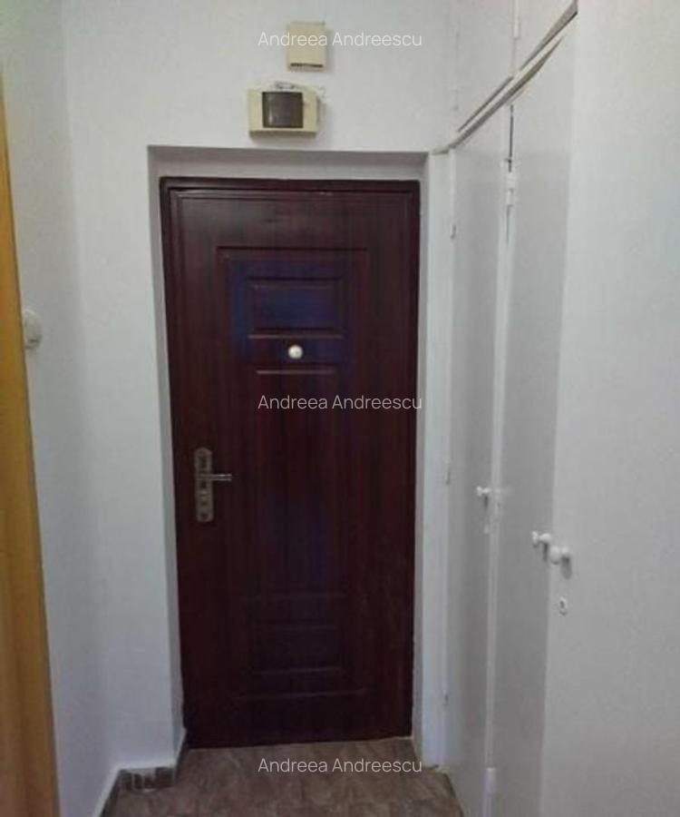 Garsoniera la 12 min de Metrou Aparatorii Patriei 31mp - 5