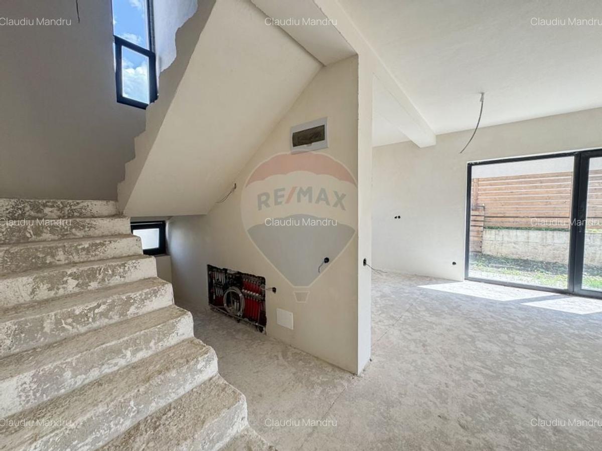 Casa semifinisata in Dezmir - Spatiu, liniste, acces rapid catre oras - 9