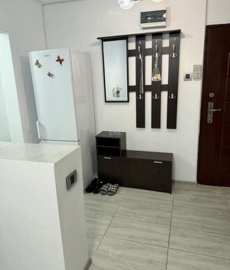 Inchiriez apartament 2 camere, sector 3 - 8