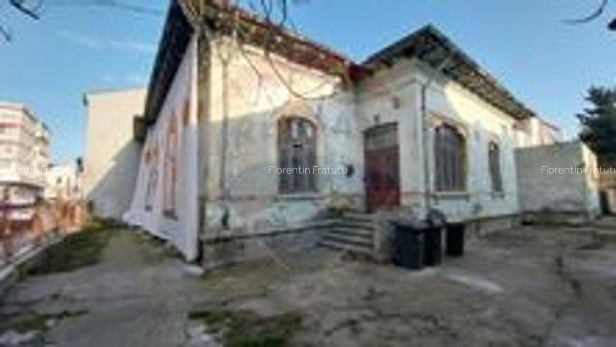 Casa de vanzare in zona ultracentrala si 736mp teren Constanta - 3