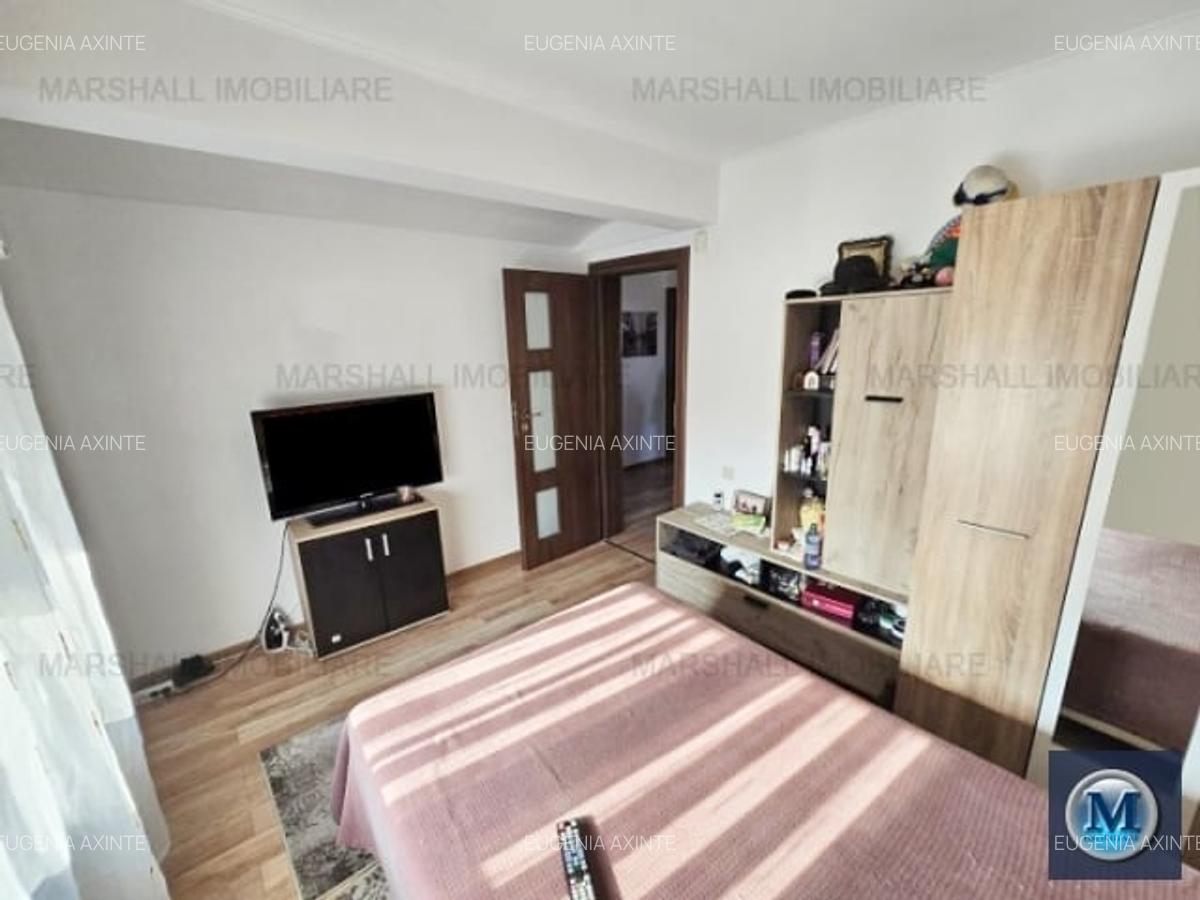 Casă cu 6 camere în P-ța Mihai Viteazu - 13