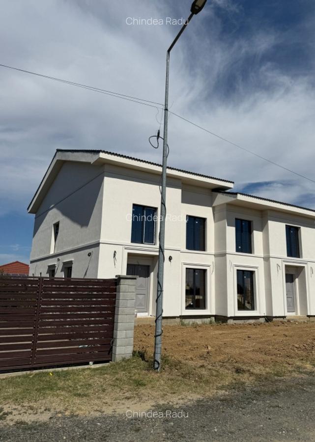 Case insiruite pe Calea Urseni pozitionare excelenta, cu utilitati - 1 Case insiruite pe Calea Urseni pozitionare excelenta, cu utilitati - 1
