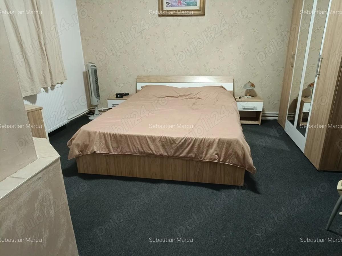 Inchiriez apartament doua camere decomandat - 4