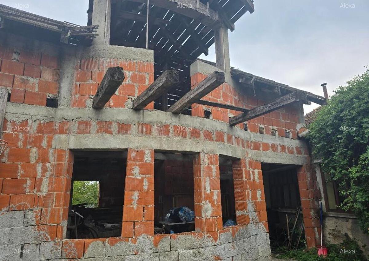 Casa loc SUMUGIU , sc 200 mp , parte veche si noua, ter 2670, sosea - 10