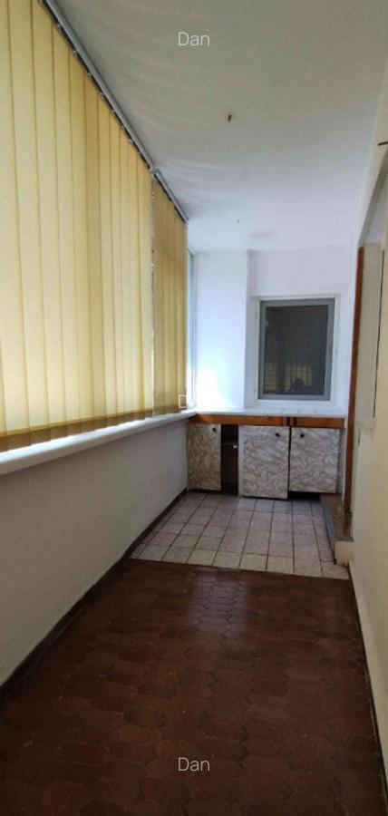 Apartament 3 camere; etaj 1; micro 11 - 3