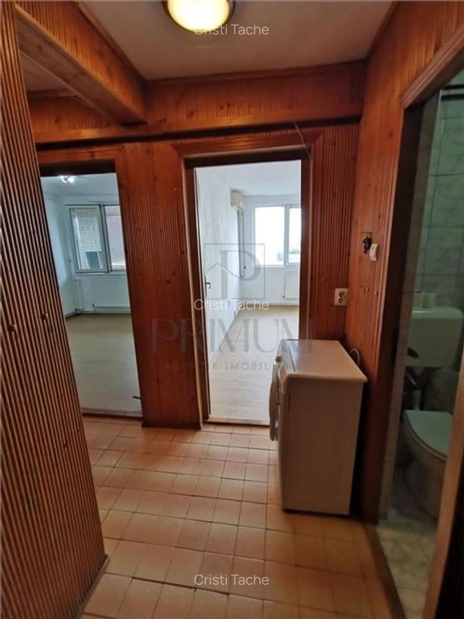 DACIA - 3 Camere - Centrala proprie - Clima- Boxa - Partial RENOVAT - 2
