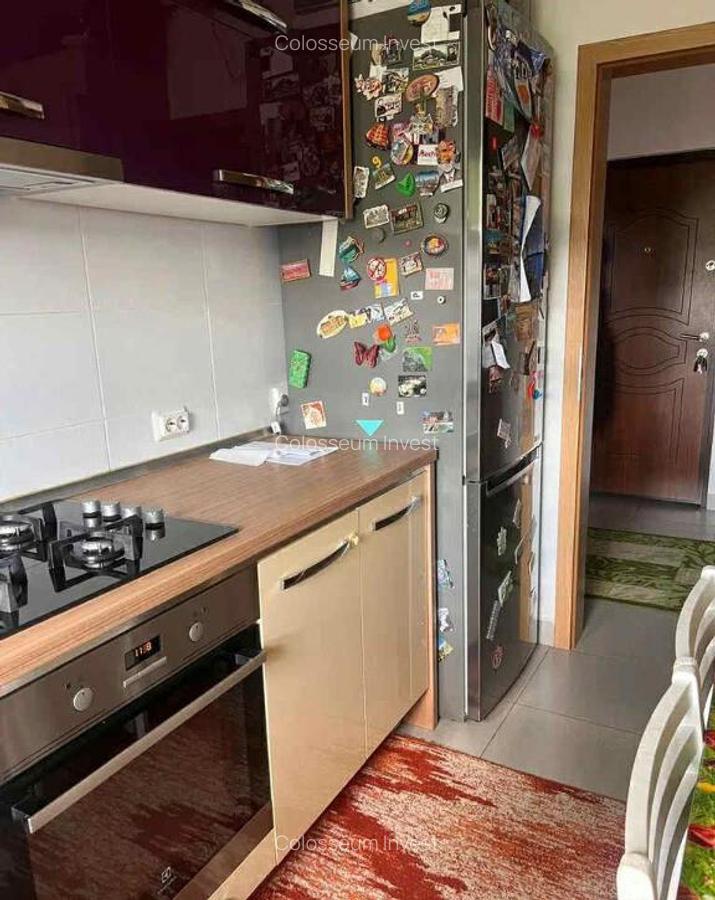 Apartament 2 camere, decomandat - zona Tractorul - 13