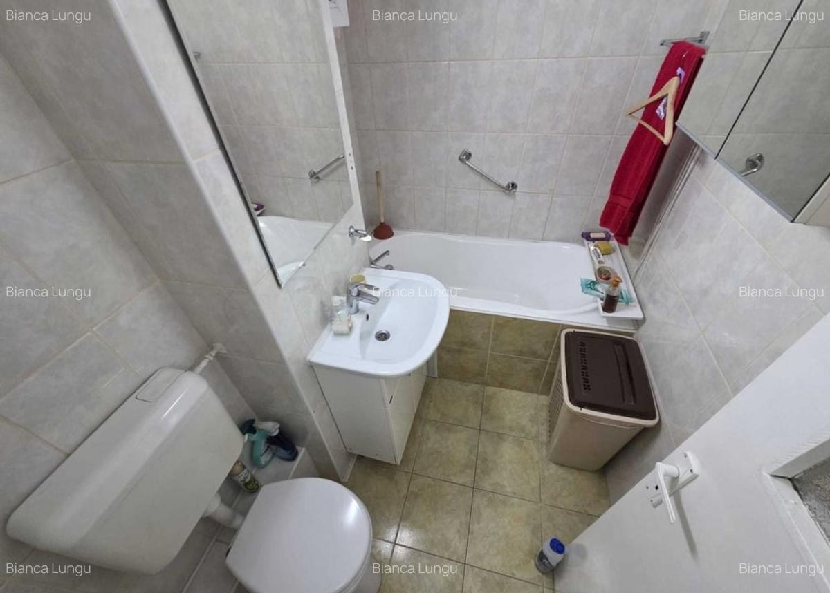 Vand apartament 3 camere-Astra - 4