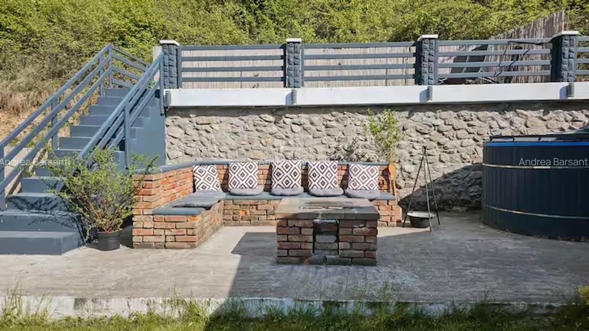 Casă de vânzare/ casă de vacanță sat turistic Suncuius Oportunitate de afaceri - 6