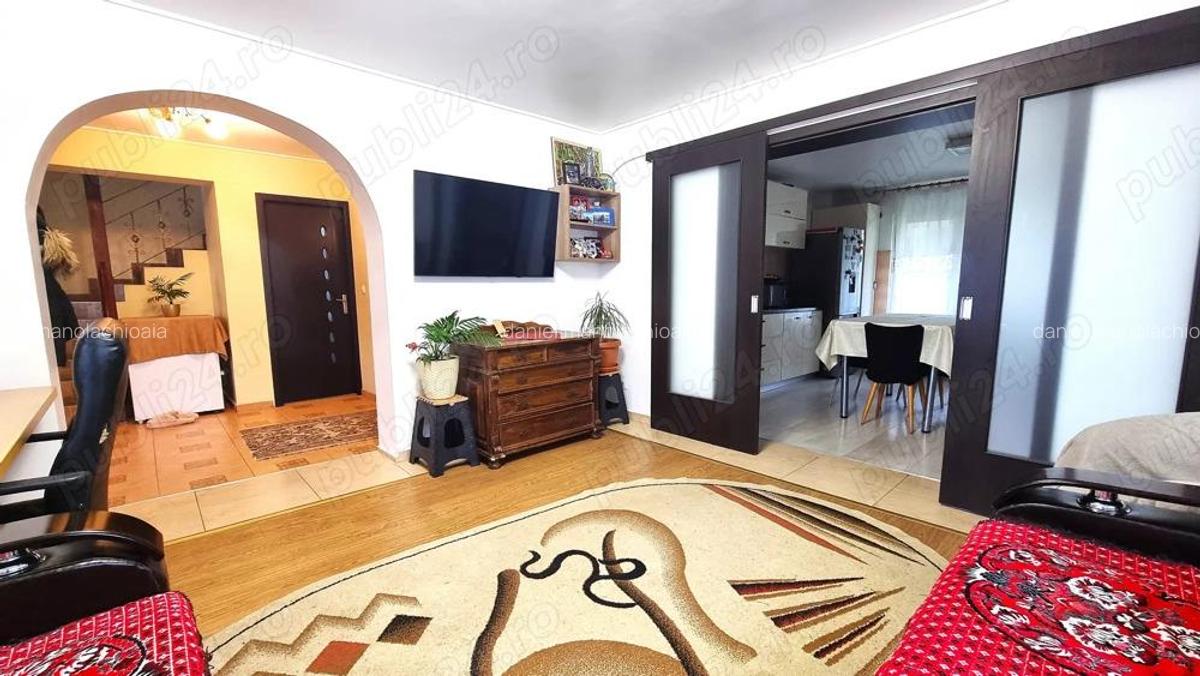 Casa Individuala Constructie 2011 P+1ET cu Teren 1.778 mp Rediu Comision 0% - 11