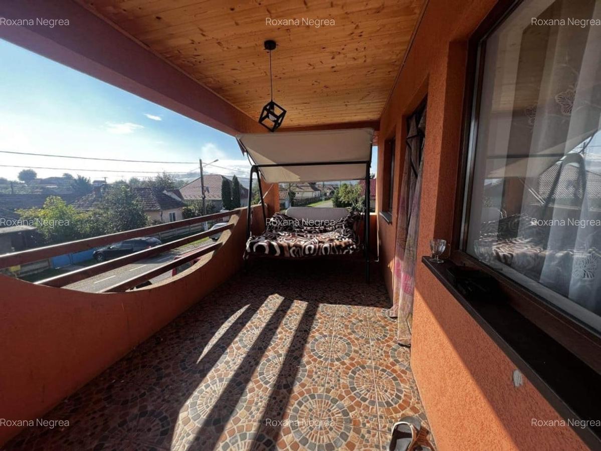Casa cu piscina, 6 camere si 3 bai - 6