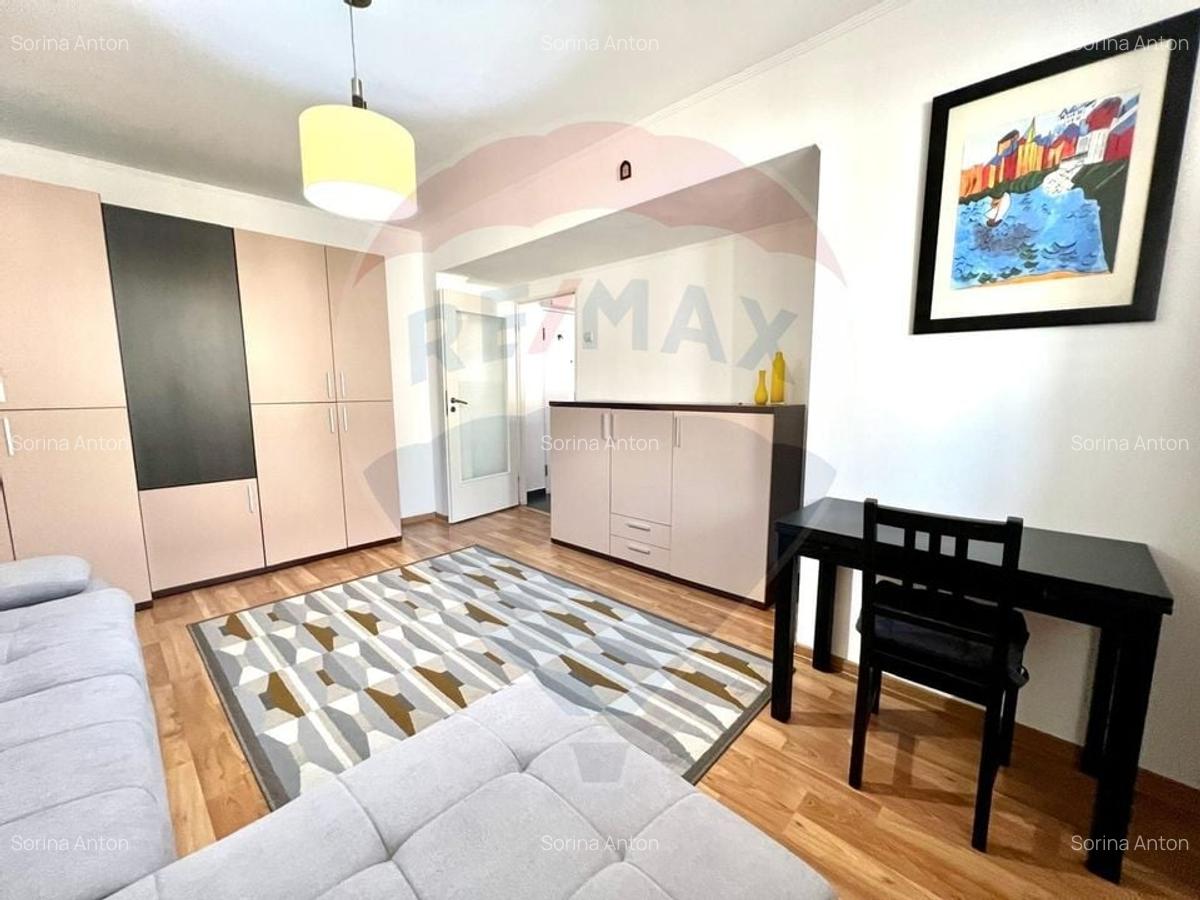 De inchiriat apartament cu 3 camere, in zona Dacia - 2