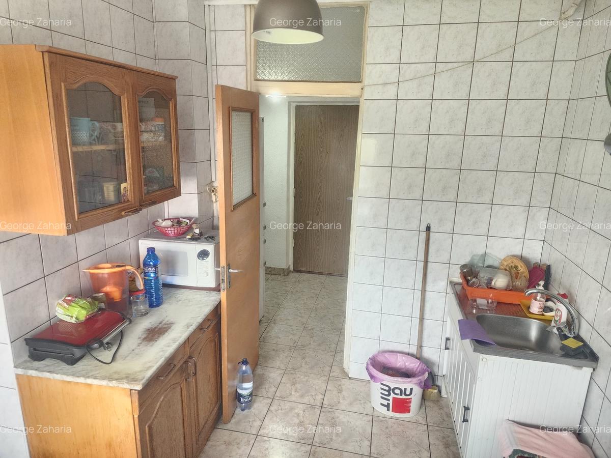 Apartament 3 camere mall Vitan centrala proprie - 9