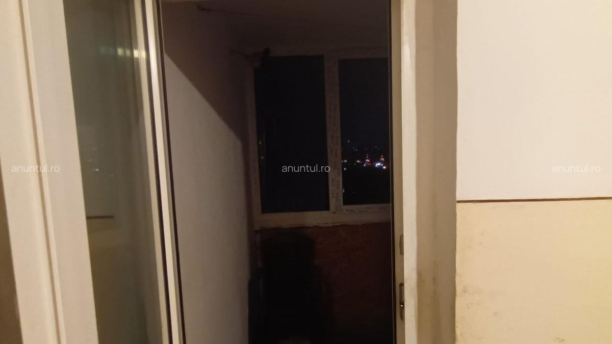 Titan, apartament 2 camere 1 Decembrie, 2 balcoane, an 1980 - 5