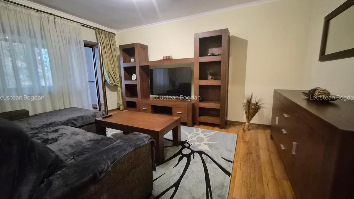 Capitol - ap 3 cam , et 2/4 , renovat integral (mobilat si utilat complet) - 2