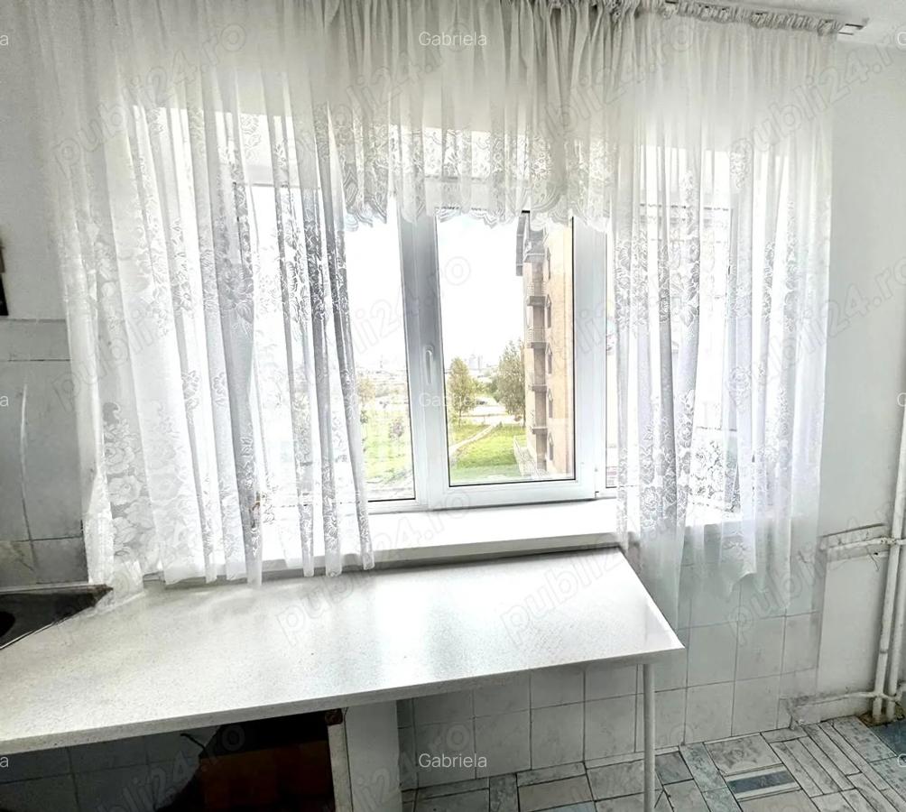 Oportunitate in Constan?a Garsoniera 21 mp, Poarta 6-etajul 2 4 - 2