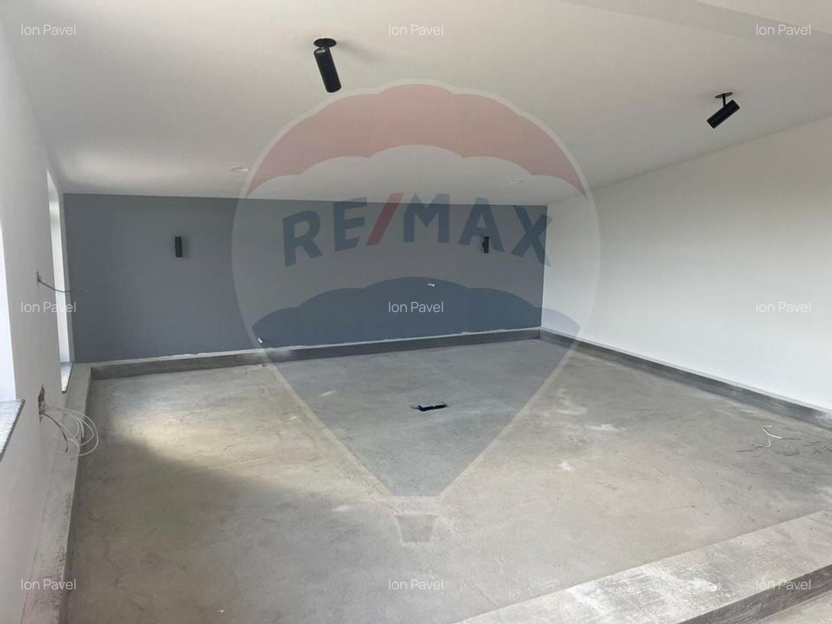 Spatiu comercial de 396 mp de vanzare - 5
