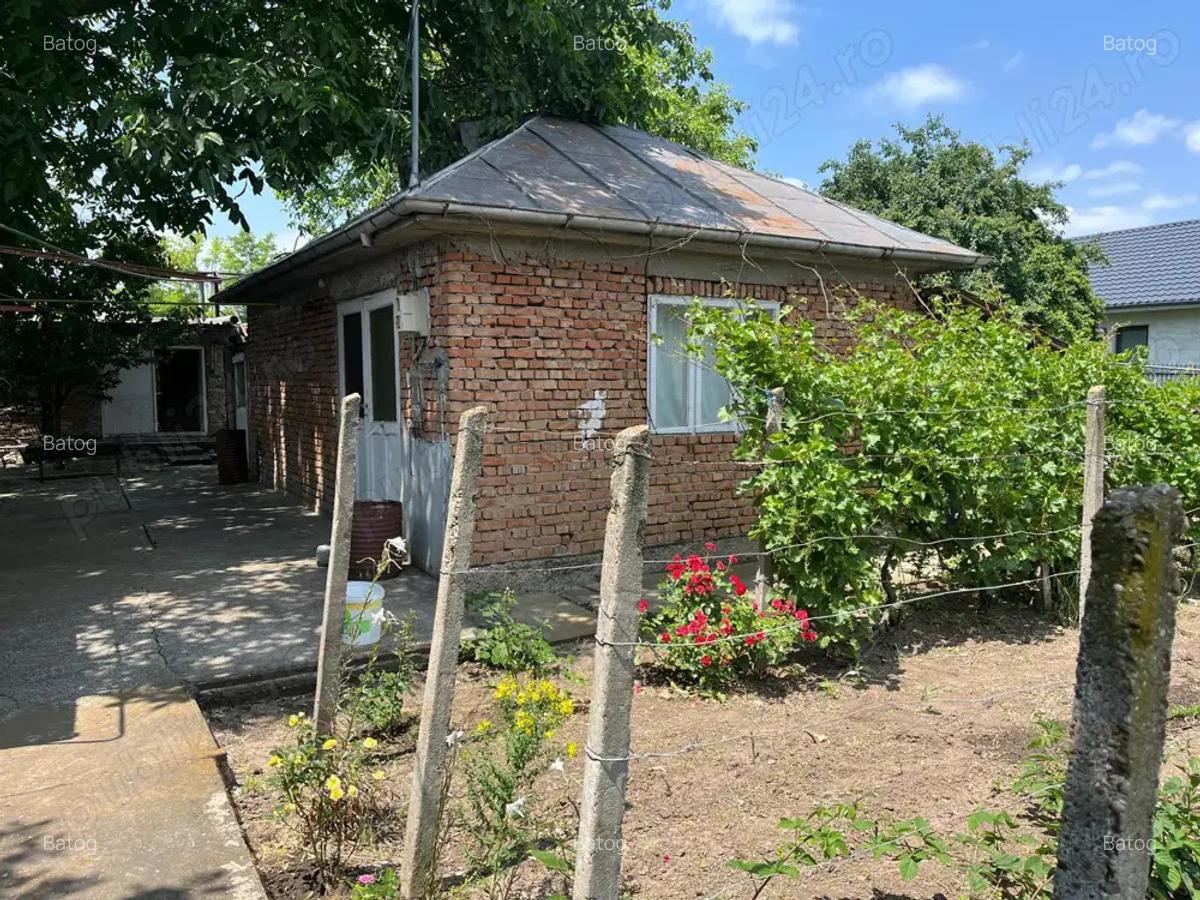 Casa comuna Vanatori, judetul Galati - 4