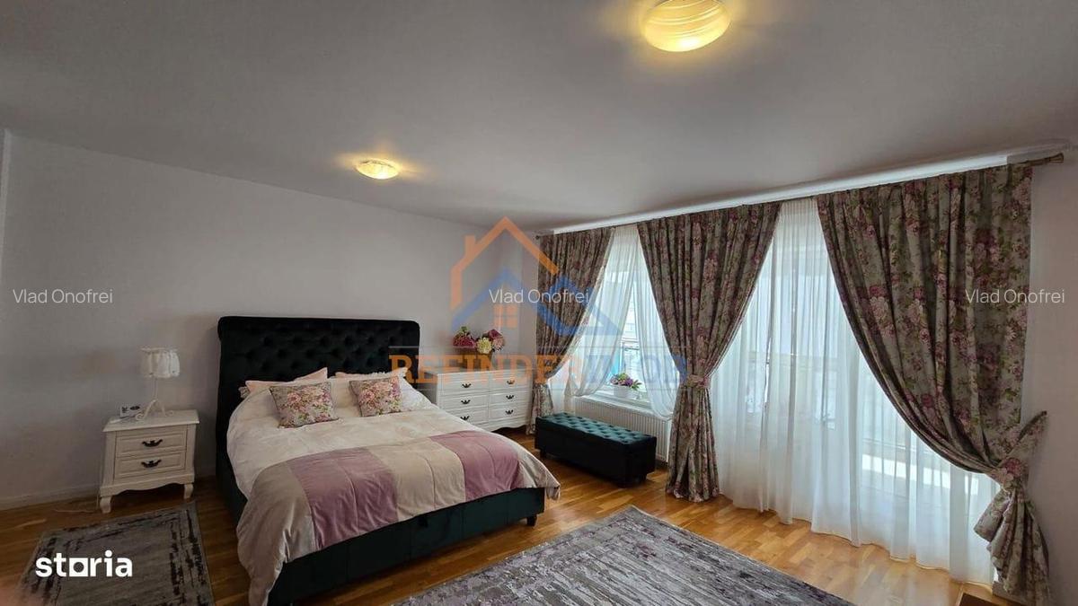 1 Camera, Dristor, 2012 - 1 1 Camera, Dristor, 2012 - 1