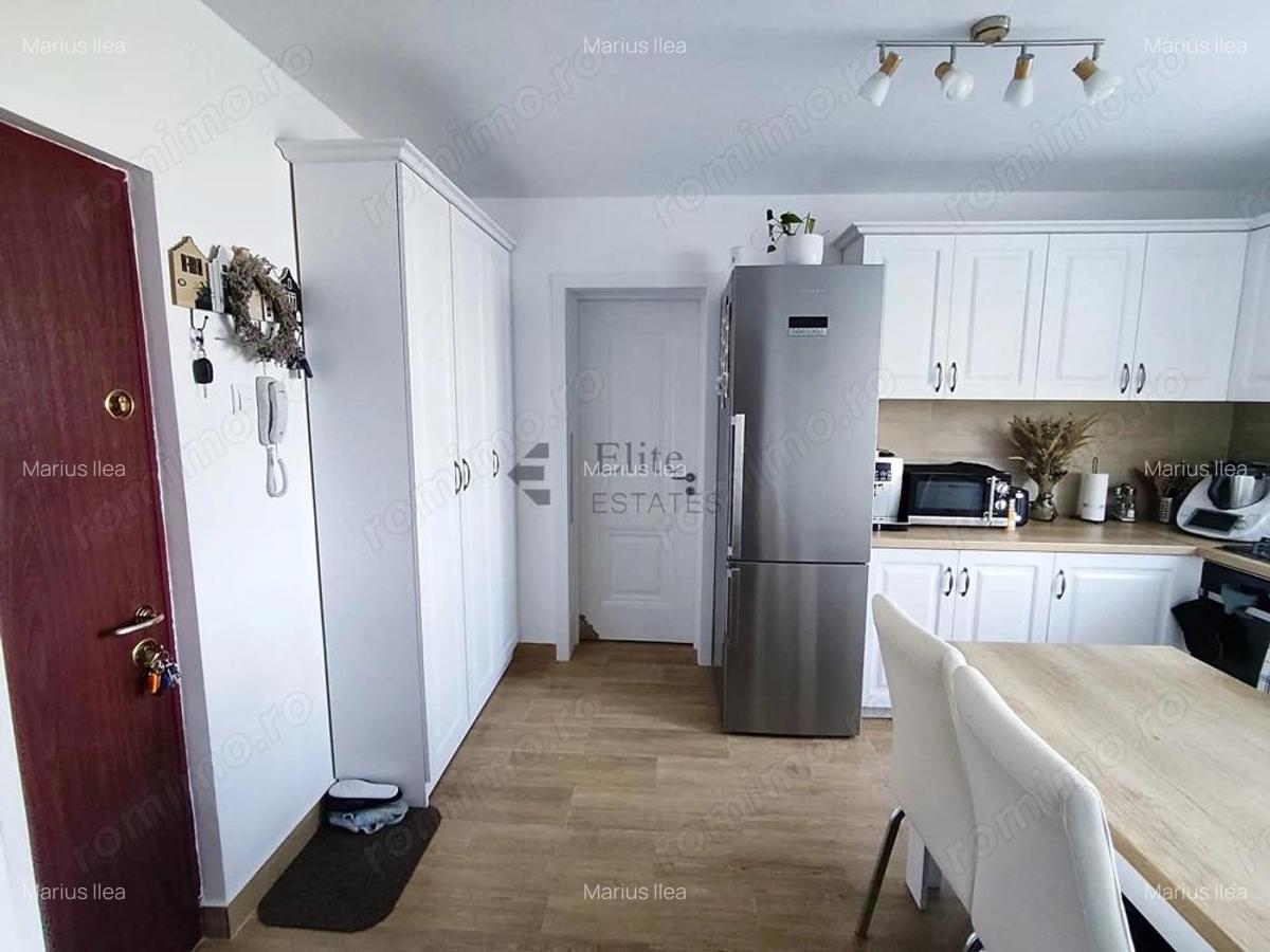 Apartament cu 2 camere decomandat in Rogerius, Oradea/Etaj 1 - 9