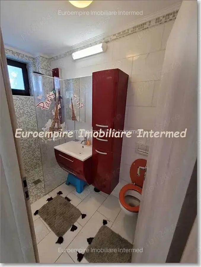 De inchiriat vila 5 camere in Lazu , Constanta - 3