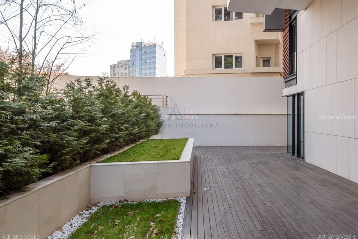 Elegant Duplex with Private Garden in One Aviatorilor Commission-Free - 17