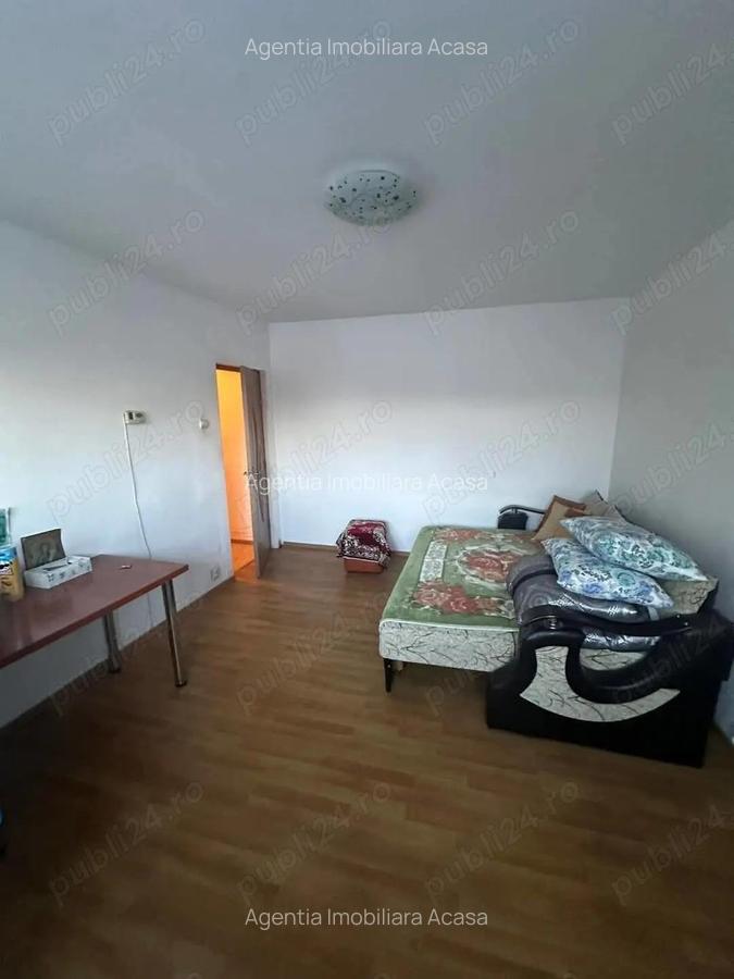 De vanzare 3 camere decomandate, etaj 2, zona linistita, 52.000 euro - 9