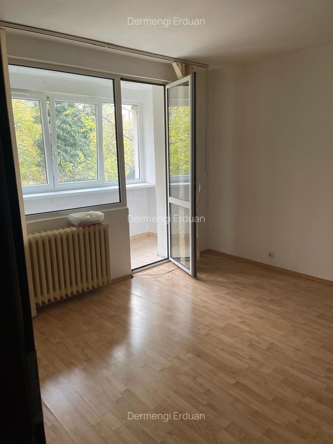 Titan, metrou, Barajul Cucuteni - 3