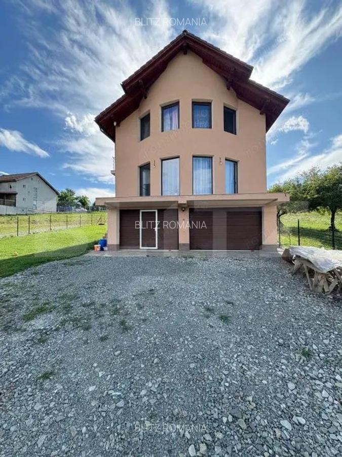 Casa de vanzare 140 mp, 5 ari teren, garaj interior zona Pensiunea Morariu - 2