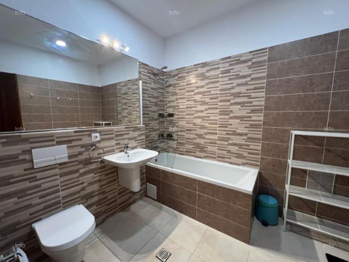 Inchiriez ap. 3 camere de lux, 84 mp, complex Laguna Residence, et.4 - 7