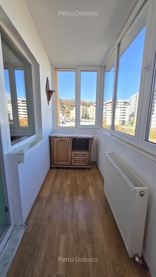 Apartament 3 Camere Suprafață Generoasă - 20 Apartament 3 Camere Suprafață Generoasă - 20