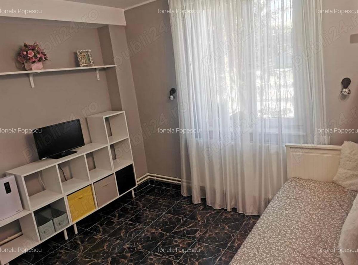 Vand apartament 3 camere Saturn - 1
