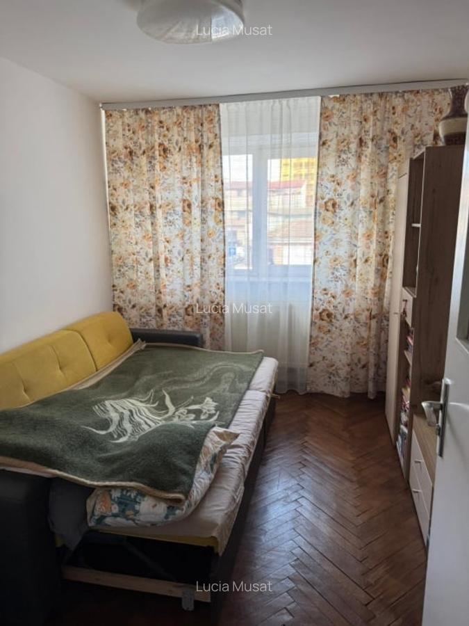 Apartament 3 camere decomandat- zona centru - 4