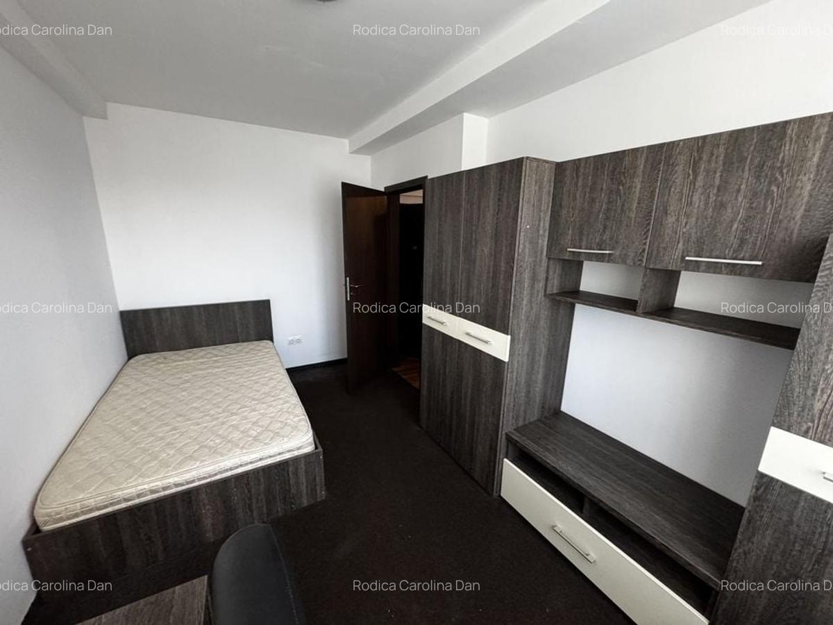 Apartament spațios cu 4 camere, la 10 minute de UMFST. - 15