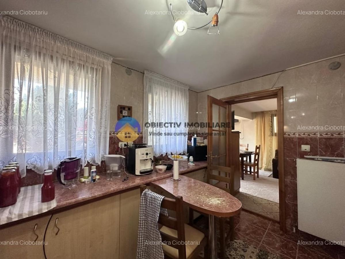 Casa cu priveliste spectaculoasa spre munte - Piatra Neamt - 11