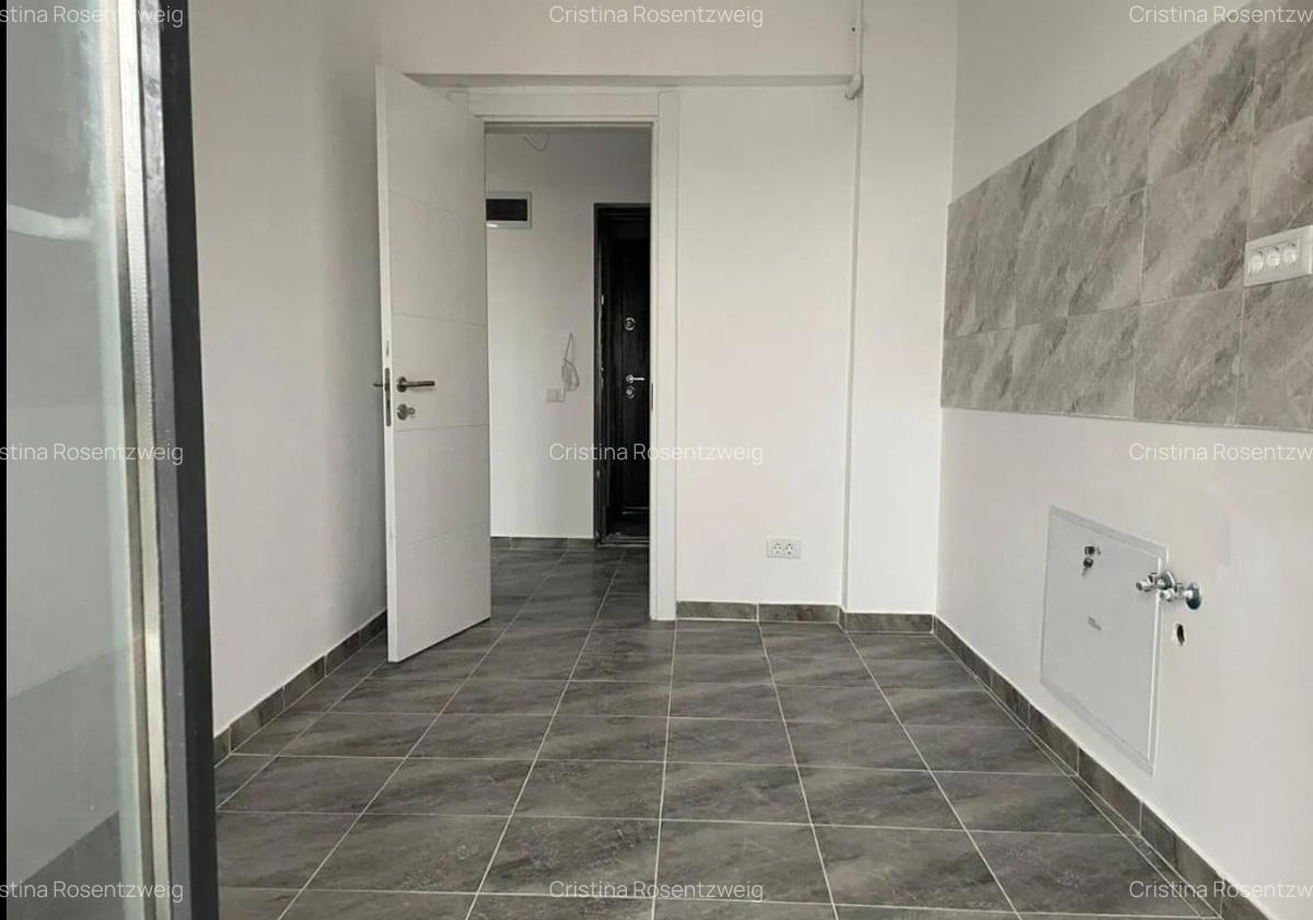 Garsonieră decomandată în Apărătorii Patriei - 2