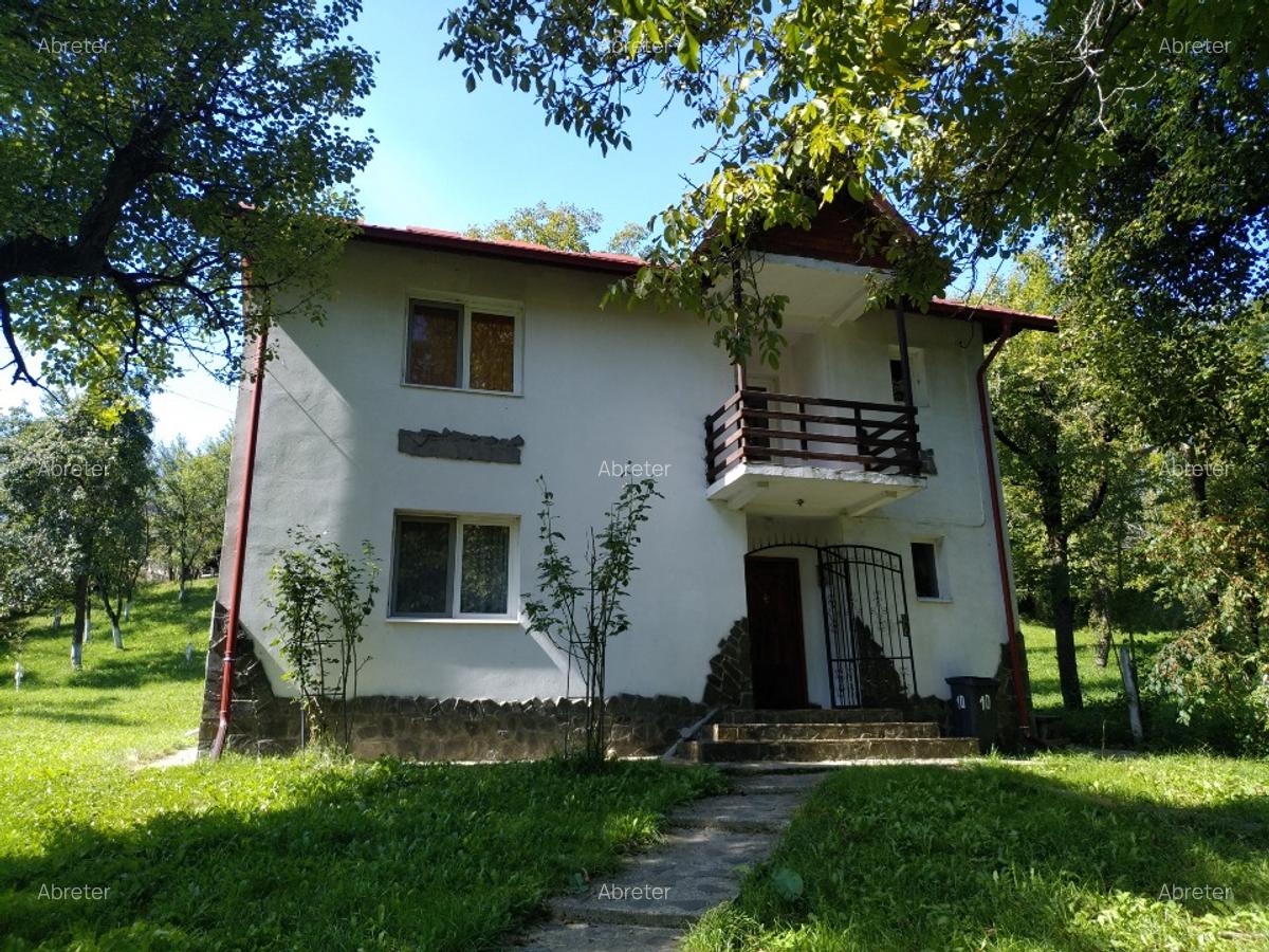 Casa de vacanta  de vanzare la cheie 2008 Runcu-Badeni - 1 Casa de vacanta  de vanzare la cheie 2008 Runcu-Badeni - 1