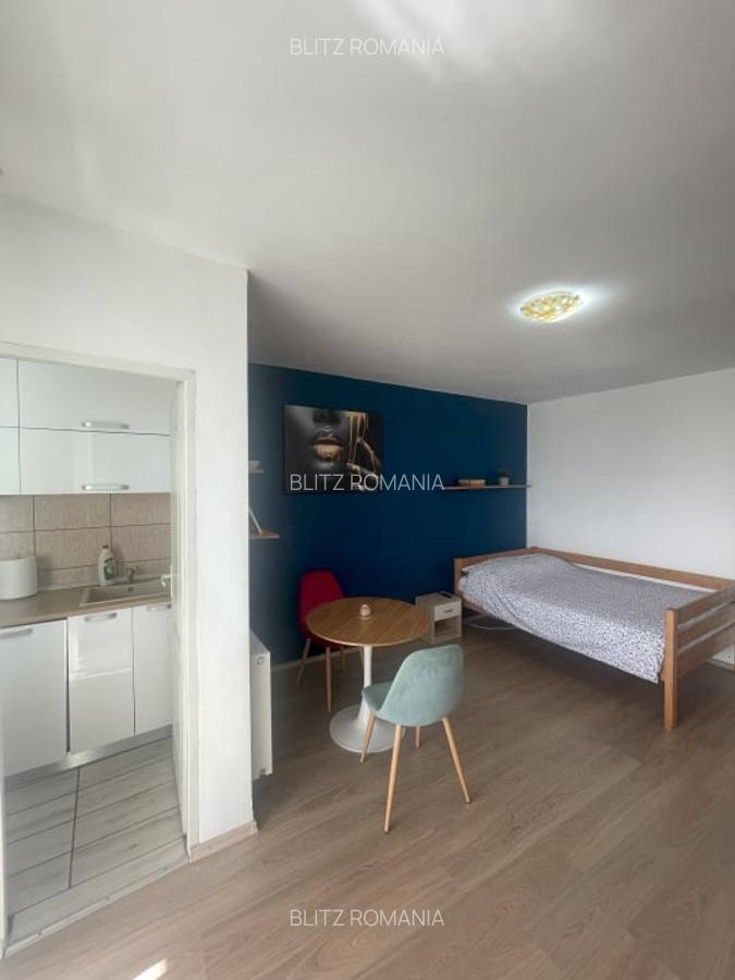 Oportunitate! Garsoniera de vanzare, 28 mp, balcon 6 mp, etaj 9, zona Vivo - 4