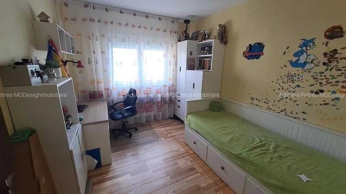 Apartament cu 3 camere decomandat în Aradului - 6